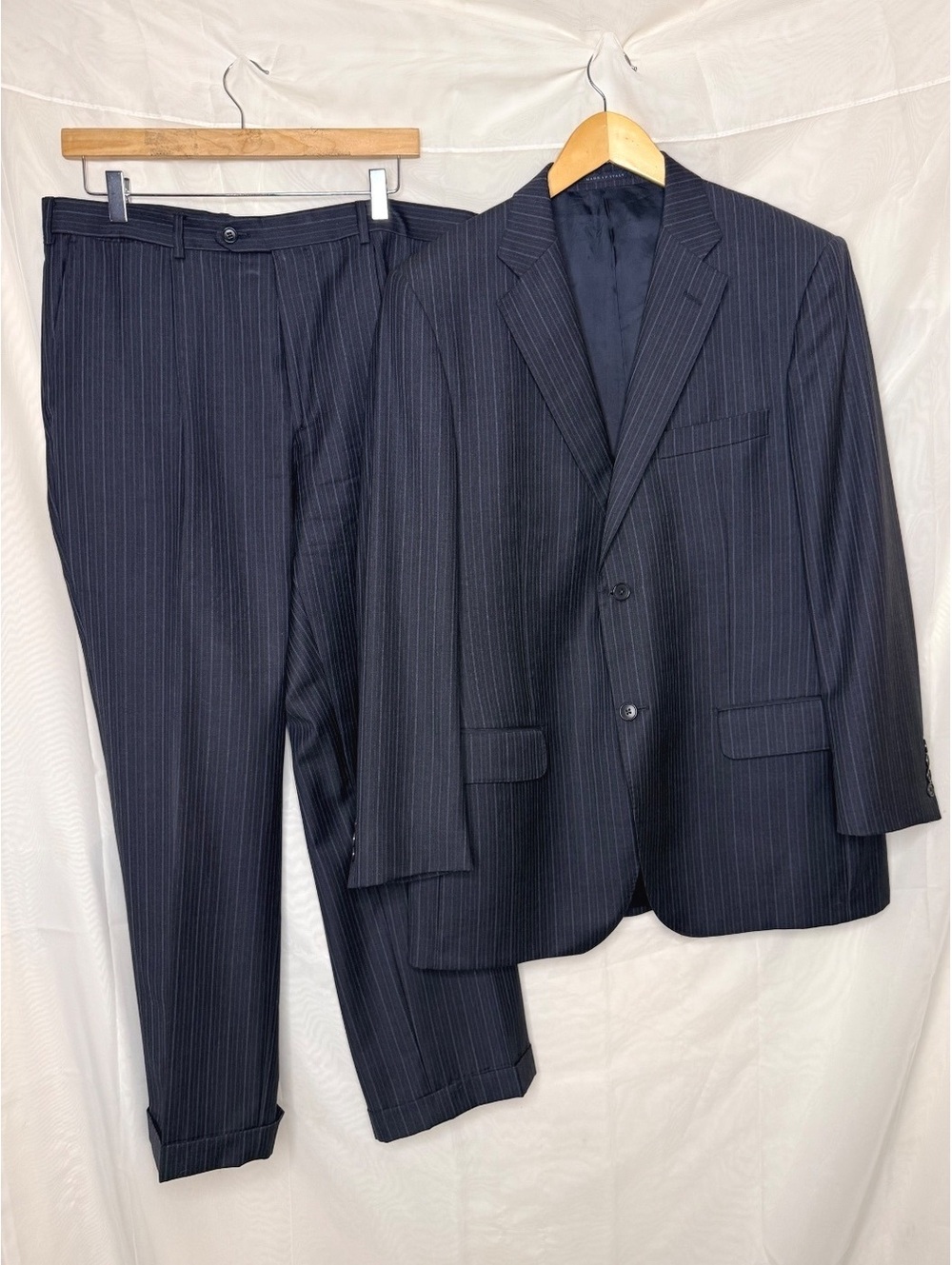 Luigi Bianchi Mantova Italian 100% Virgin Wool Navy Pinstripe Suit US 42R